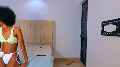 Snapshot of _pashah chatting on March 17, 2:05 am PASHAH online show from March 17, 2:05 am