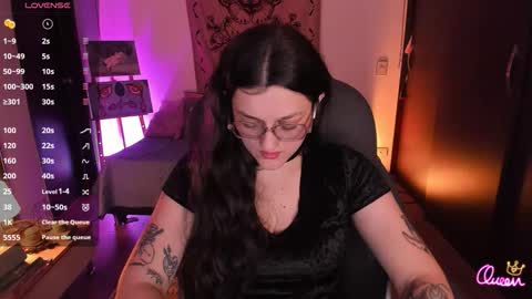 Snapshot of _peach__ chatting on March 3, 3:01 am violeta ig online show from March 3, 3:01 am