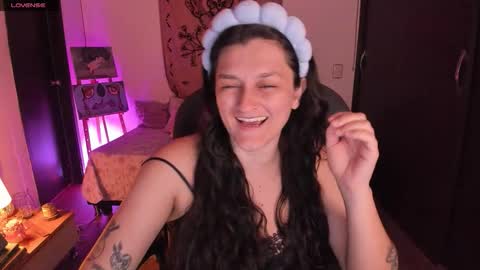 Snapshot of _peach__ chatting on March 15, 3:34 am violeta ig online show from March 15, 3:34 am