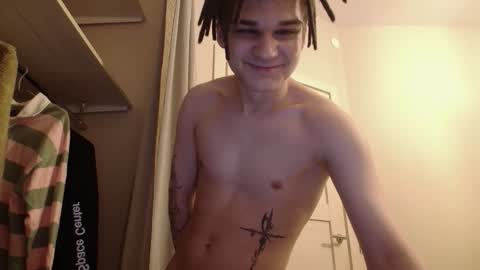 Snapshot of _peachtree_ chatting on December 13, 8:04 pm Willie online show from December 13, 8:04 pm