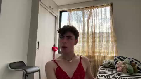 esteban online show from June 17, 6:09 pm