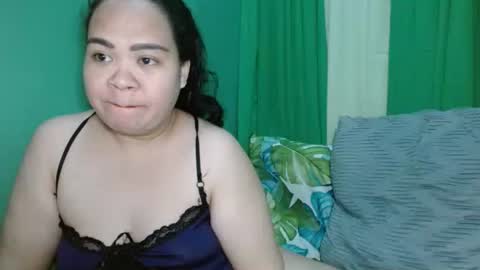 Snapshot of _pinayglamourbum_143xxx_ chatting on March 13, 1:07 pm Pinaylovelybum online show from March 13, 1:07 pm