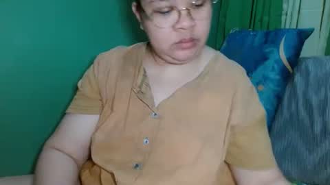 Snapshot of _pinayglamourbum_143xxx_ chatting on March 24, 7:24 am Pinaylovelybum online show from March 24, 7:24 am