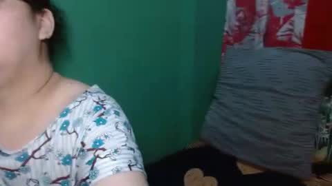 Snapshot of _pinayglamourbum_143xxx_ chatting on June 1, 8:16 am Pinaylovelybum online show from June 1, 8:16 am