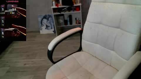 Snapshot of _pink__rabbit_ chatting on February 25, 8:36 am Ilona online show from February 25, 8:36 am