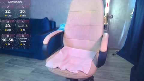 Snapshot of _pink__rabbit_ chatting on March 4, 6:41 am Ilona online show from March 4, 6:41 am