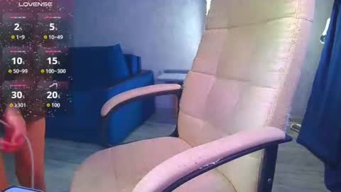 Snapshot of _pink__rabbit_ chatting on June 4, 7:47 am Ilona online show from June 4, 7:47 am