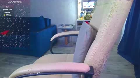 Snapshot of _pink__rabbit_ chatting on June 5, 4:52 am Ilona online show from June 5, 4:52 am