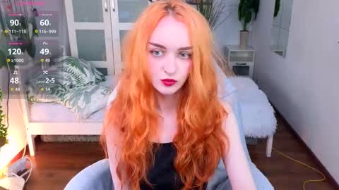 Snapshot of _pink_wassabi_ chatting on October 23, 10:08 pm Maisie online show from October 23, 10:08 pm