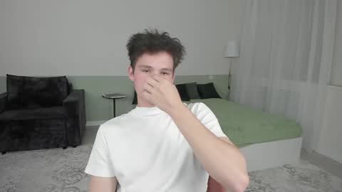 Henry online show from April 30, 8:15 pm