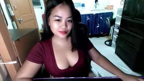 Snapshot of _princessnics chatting on December 13, 8:04 pm Princess nicole online show from December 13, 8:04 pm