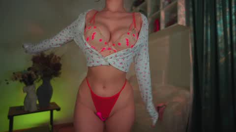 Snapshot of _protea chatting on December 9, 2:45 am Eva online show from December 9, 2:45 am