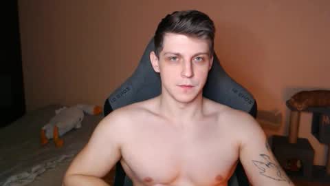 Vampire online show from February 4, 12:05 am