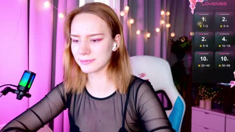 Snapshot of _ramona__ chatting on January 2, 9:22 am im Amy online show from January 2, 9:22 am