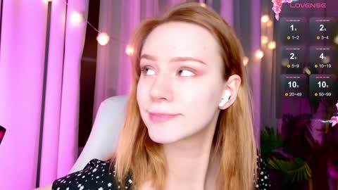 Snapshot of _ramona__ chatting on January 9, 5:44 am im Amy online show from January 9, 5:44 am