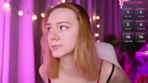 Snapshot of _ramona__ chatting on January 13, 5:44 am im Amy online show from January 13, 5:44 am