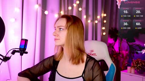 Snapshot of _ramona__ chatting on January 14, 5:40 am im Amy online show from January 14, 5:40 am