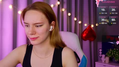 Snapshot of _ramona__ chatting on February 3, 9:52 am im Amy online show from February 3, 9:52 am