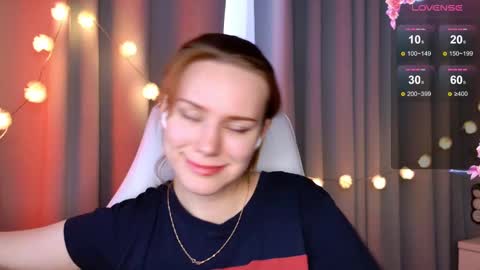 Snapshot of _ramona__ chatting on February 13, 12:43 pm im Amy online show from February 13, 12:43 pm