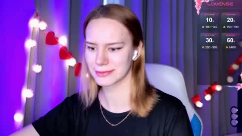 Snapshot of _ramona__ chatting on February 17, 6:09 am im Amy online show from February 17, 6:09 am