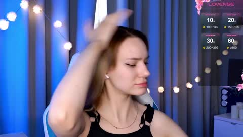 Snapshot of _ramona__ chatting on February 22, 9:56 am im Amy online show from February 22, 9:56 am