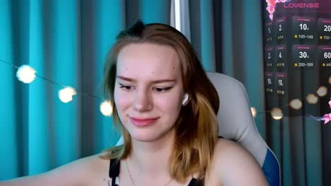 Snapshot of _ramona__ chatting on March 4, 9:40 am im Amy online show from March 4, 9:40 am