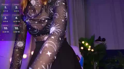 Snapshot of _ramona__ chatting on October 6, 6:00 am im Amy online show from October 6, 6:00 am