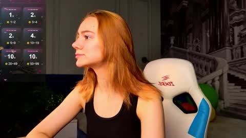 Snapshot of _ramona__ chatting on October 9, 6:00 am im Amy online show from October 9, 6:00 am