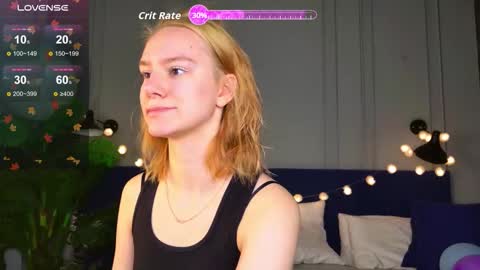 Snapshot of _ramona__ chatting on November 18, 6:18 am im Amy online show from November 18, 6:18 am