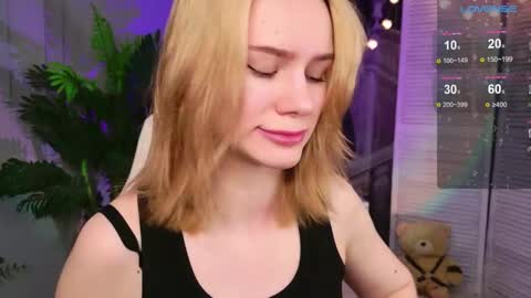 im Amy online show from February 5, 6:18 am