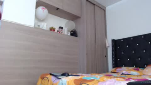 Snapshot of _ravenna_ chatting on February 14, 9:21 pm Samara Romero online show from February 14, 9:21 pm