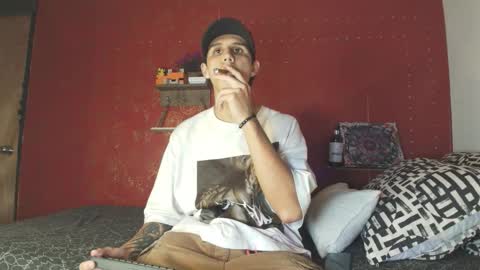 Snapshot of _realwav chatting on October 12, 9:30 am wav online show from October 12, 9:30 am