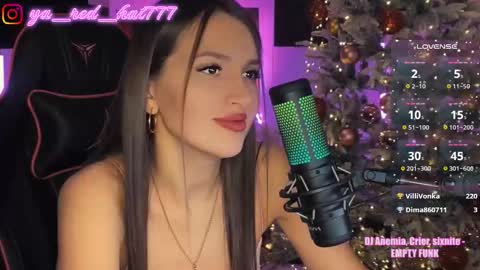 Snapshot of _red_hat_7 chatting on November 24, 6:18 pm -RED HAT- online show from November 24, 6:18 pm