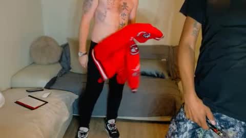 Snapshot of _redxxx chatting on January 15, 6:29 am REDxxx online show from January 15, 6:29 am