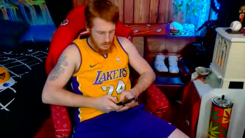 Snapshot of _redxxx chatting on January 19, 9:02 am REDxxx online show from January 19, 9:02 am