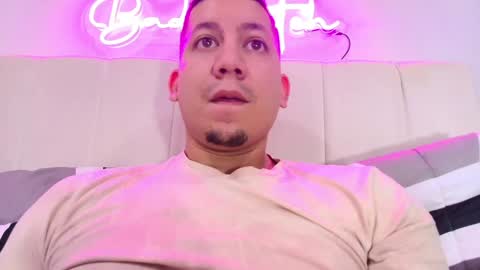 Snapshot of _robertobaggio chatting on December 27, 12:56 pm Roberto online show from December 27, 12:56 pm