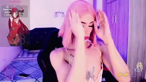 Snapshot of _rosedewitt_ chatting on November 18, 7:18 pm Rose De Witt online show from November 18, 7:18 pm