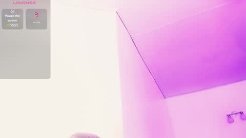 Snapshot of _rosedewitt_ chatting on November 22, 12:42 am Rose De Witt online show from November 22, 12:42 am