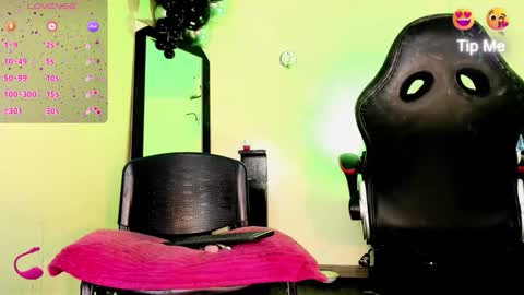 Snapshot of _rosedewitt_ chatting on January 14, 7:03 am Rose De Witt online show from January 14, 7:03 am