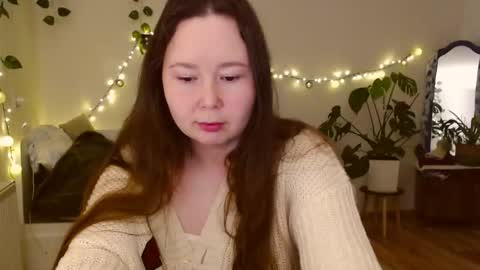 Snapshot of _rosie_cheeks_ chatting on November 30, 7:18 pm See you online show from November 30, 7:18 pm