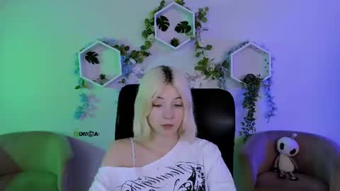 sabrina  online show from July 12, 6:43 pm