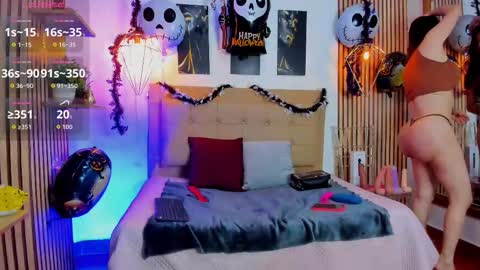 Snapshot of _samanthaa_foxx chatting on October 30, 9:44 am SAMANTHA FOX online show from October 30, 9:44 am