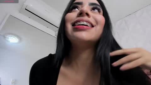 Snapshot of _samara_conner chatting on December 14, 9:41 pm Samara online show from December 14, 9:41 pm