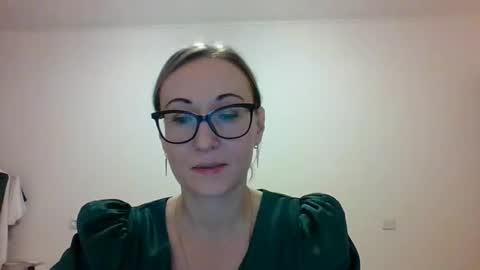 Snapshot of _sandyqueen__ chatting on November 19, 9:48 pm _sandyqueen__ online show from November 19, 9:48 pm