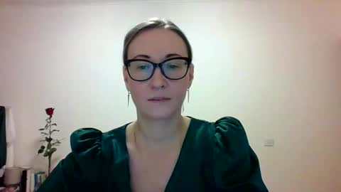 Snapshot of _sandyqueen__ chatting on November 22, 4:17 pm _sandyqueen__ online show from November 22, 4:17 pm