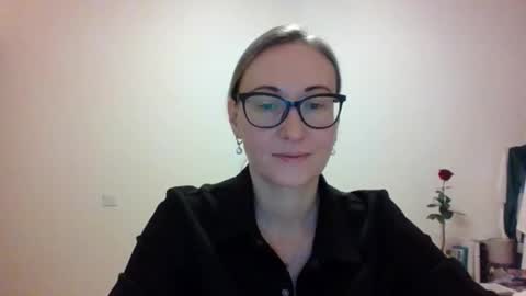 Snapshot of _sandyqueen__ chatting on November 28, 6:43 pm _sandyqueen__ online show from November 28, 6:43 pm