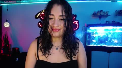 Snapshot of _santalove_ chatting on December 5, 6:44 pm SantaLove online show from December 5, 6:44 pm