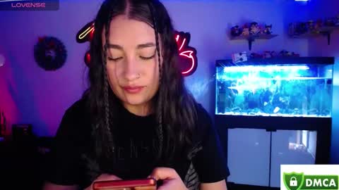 Snapshot of _santalove_ chatting on December 9, 9:37 pm SantaLove online show from December 9, 9:37 pm