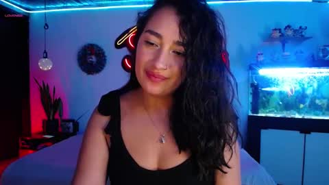 Snapshot of _santalove_ chatting on January 8, 1:32 am SantaLove online show from January 8, 1:32 am