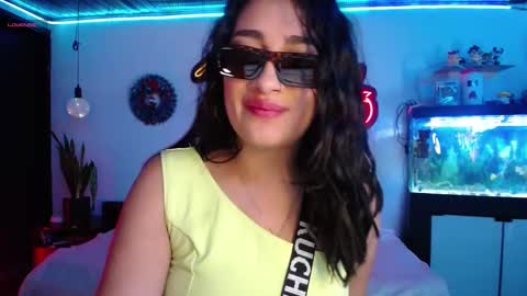 Snapshot of _santalove_ chatting on January 10, 9:20 pm SantaLove online show from January 10, 9:20 pm